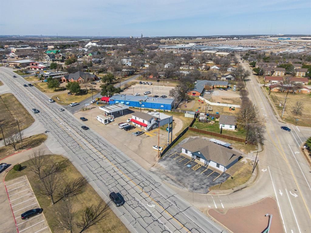 525 E Main St, Midlothian, TX 76065